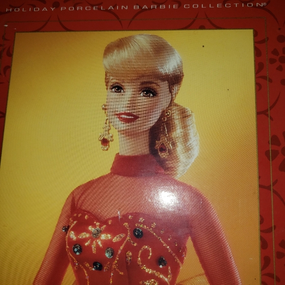 Vintage Porcelain Holiday Barbie - Picture 9 of 11